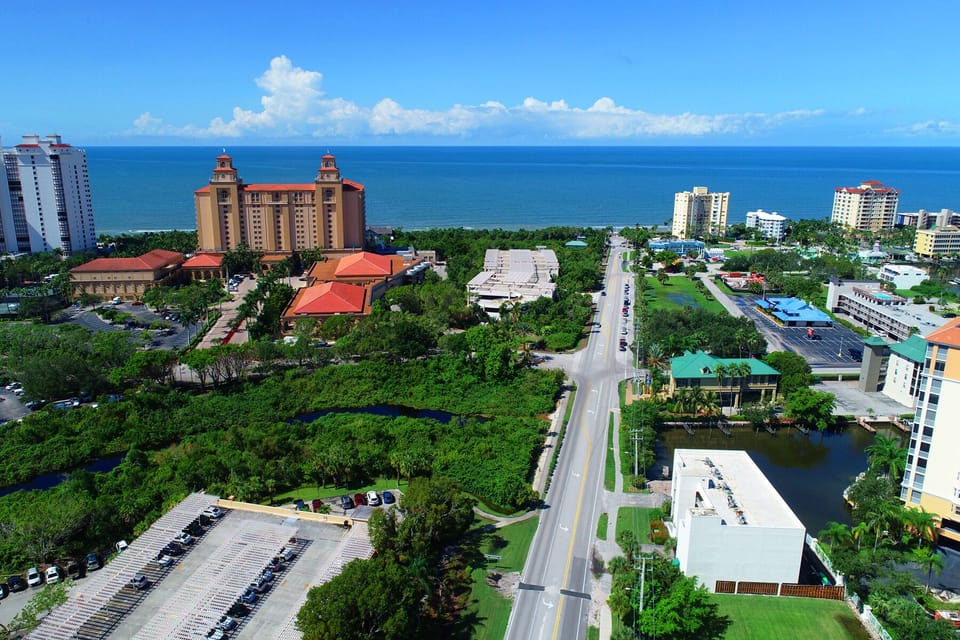 Just a short stroll to the beach, the Ritz Carlton, & many other exciting places