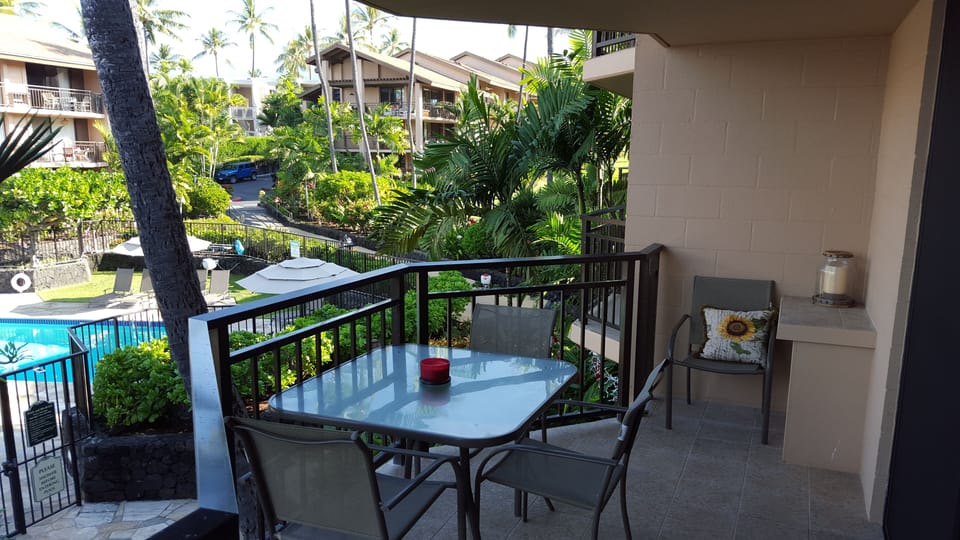 Living room lanai