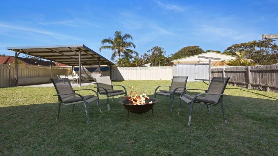 Cleveland Place | Firepit | Enclosed yard | Pets welcome