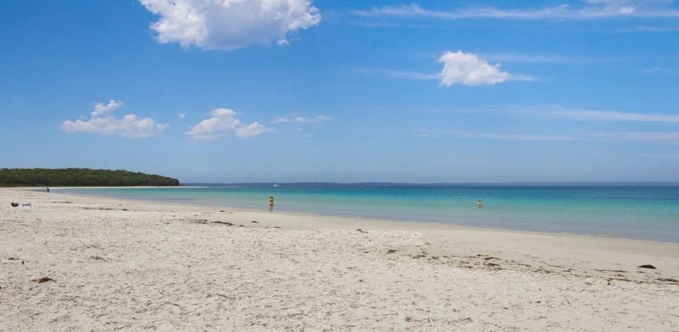 Gunyah | Calm waters of Callala beach