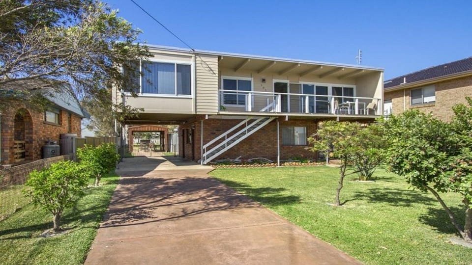 Dolphin Breeze | Off street parking