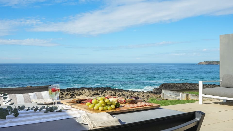 Aqua | Back deck | Alfresco Dining | BBQ | Coastal Views 