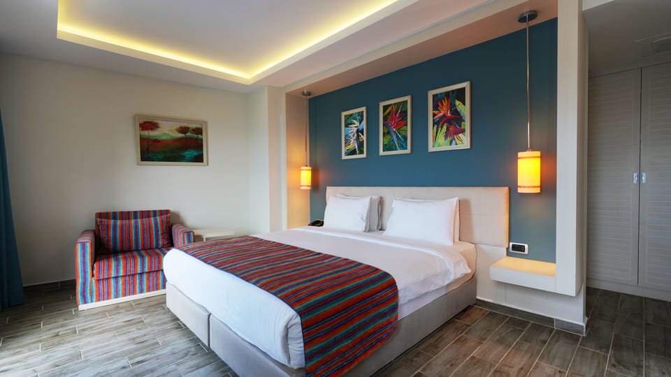 Standard Double or Twin Room | Free minibar, in-room safe, laptop workspace, free WiFi