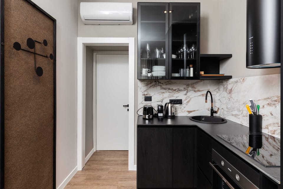 Design Studio | Private kitchen | Full-size fridge, oven, stovetop, dishwasher