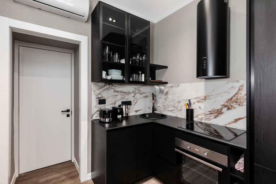 Design Studio | Private kitchen | Full-size fridge, oven, stovetop, dishwasher