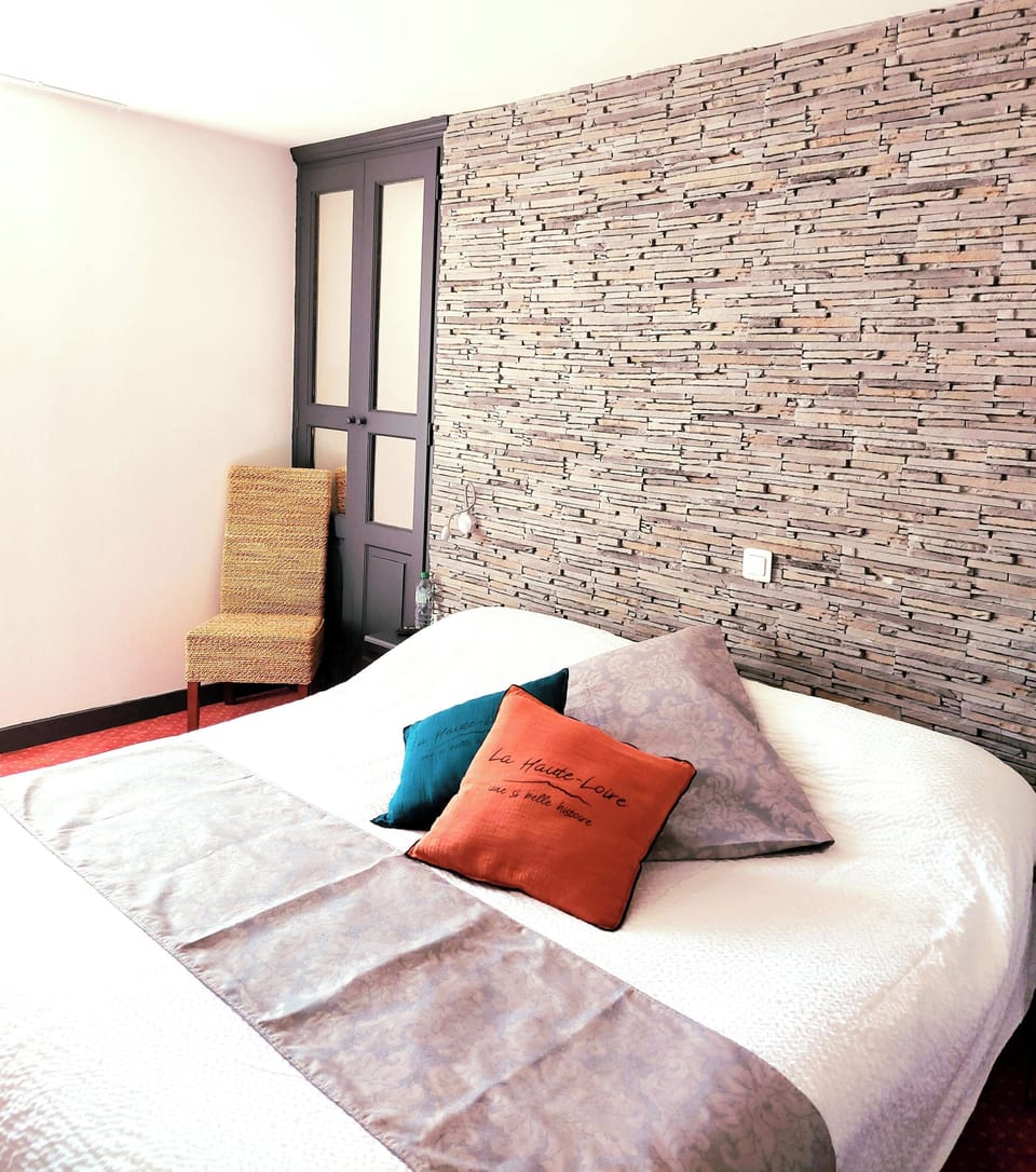 Premium Double Room | Desk, soundproofing, free WiFi
