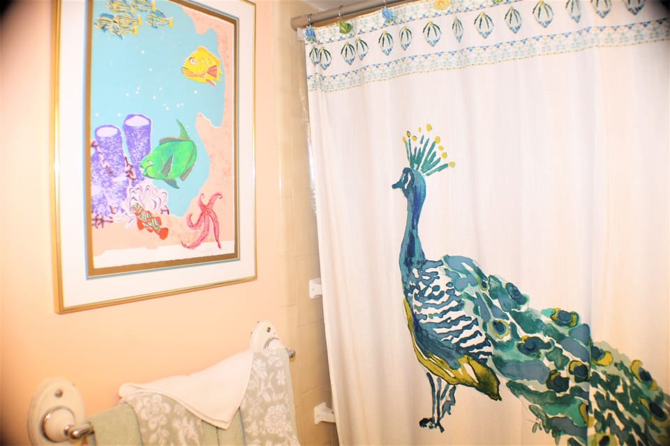 Guest bath.