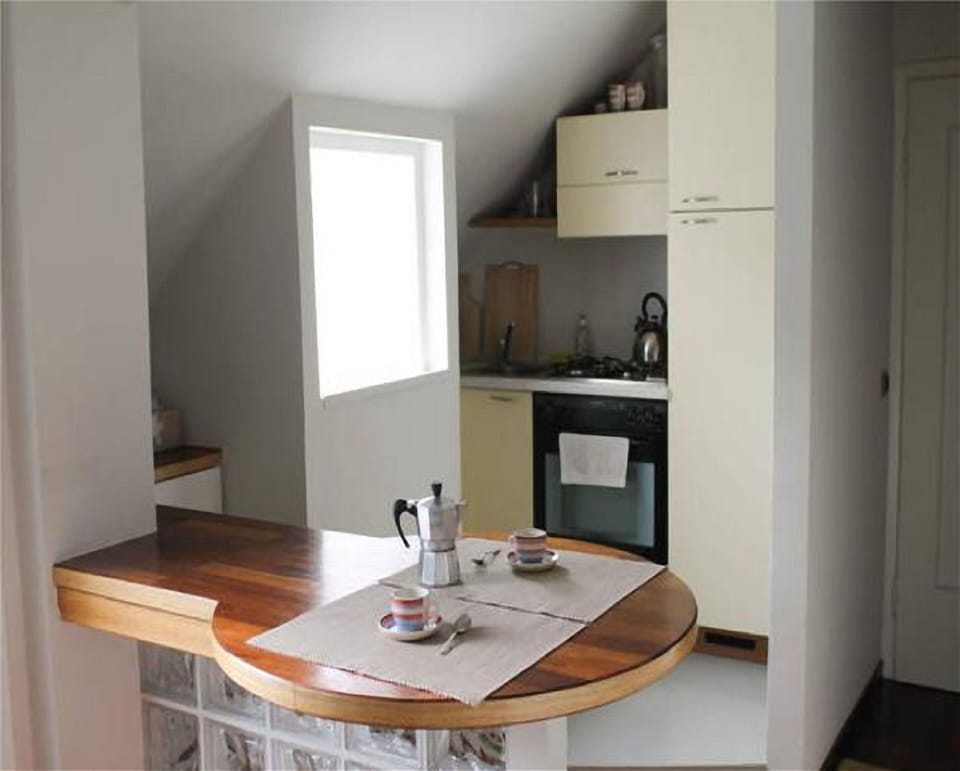 Studio | In-room dining