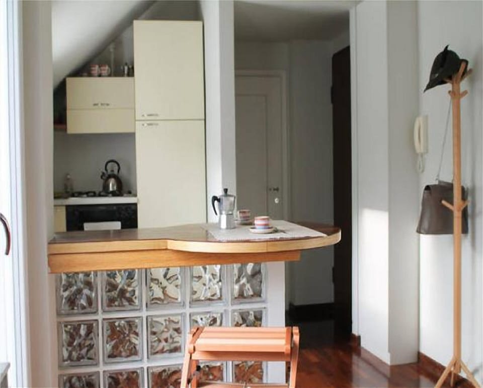 Studio | In-room dining