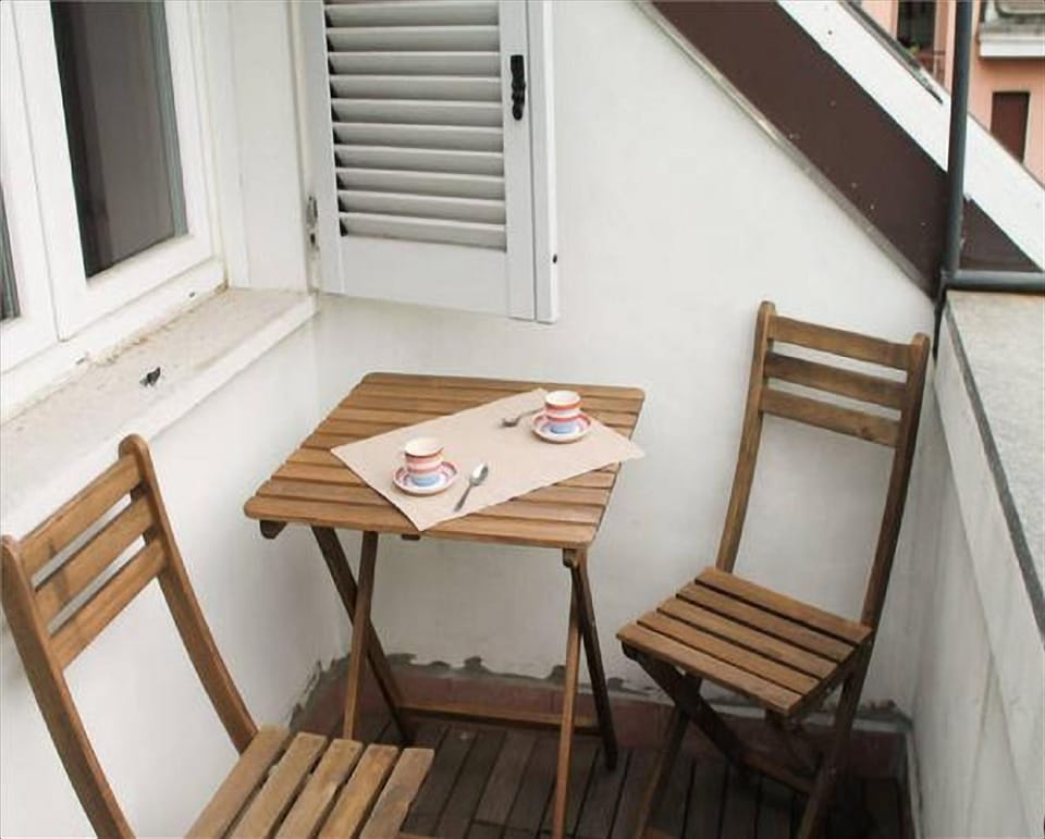 Studio | Balcony