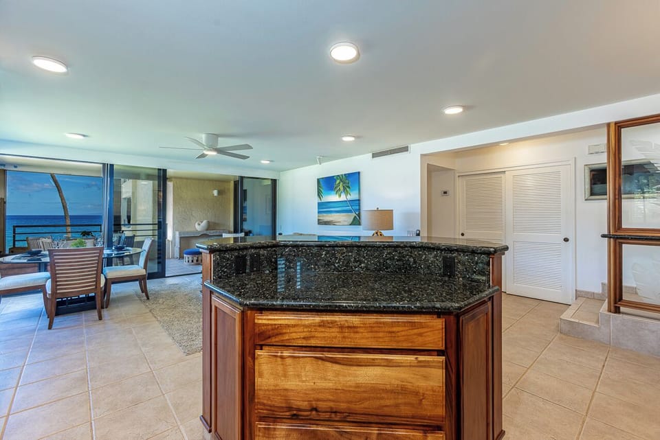 Open Floor Plan~ Perfect for Entertaining!