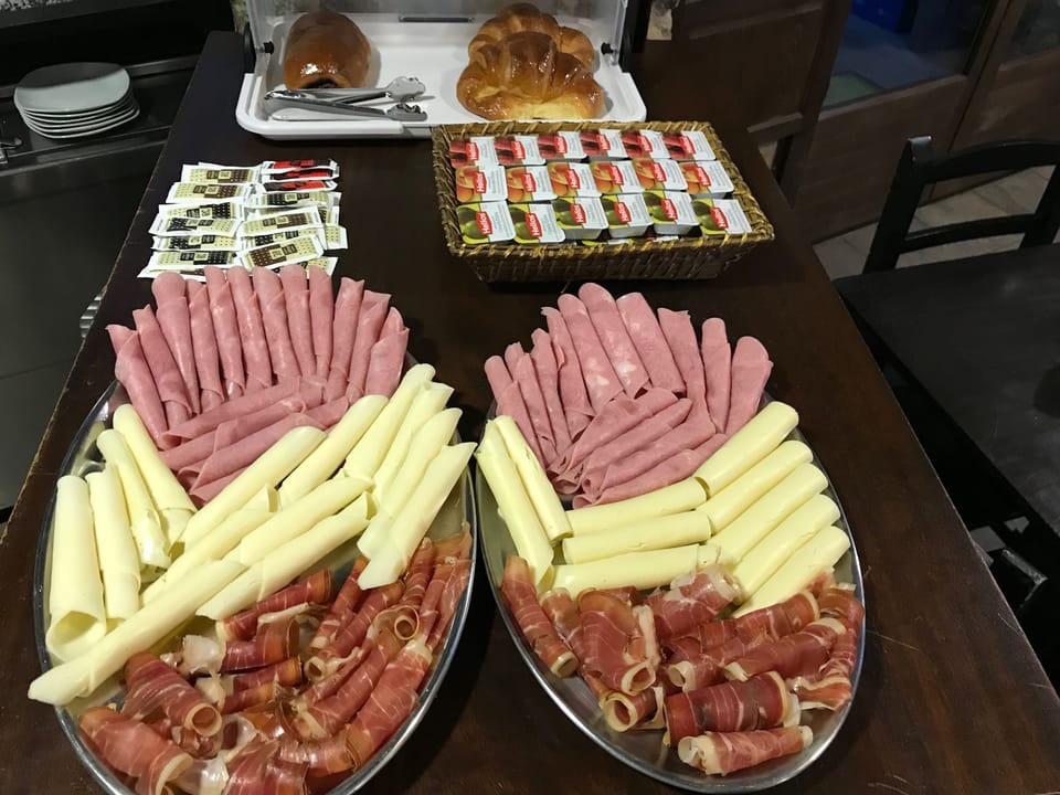 Daily buffet breakfast for a fee