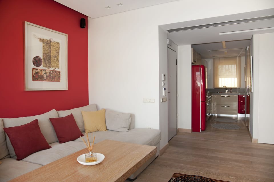 Apartment | Living area | Flat-screen TV