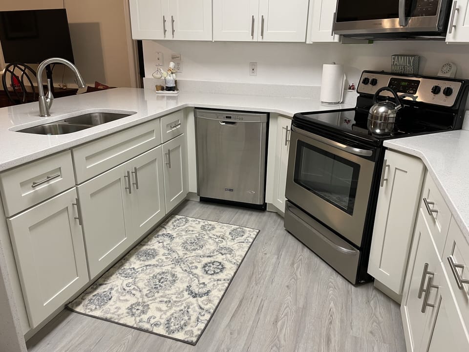 Another view of kitchen