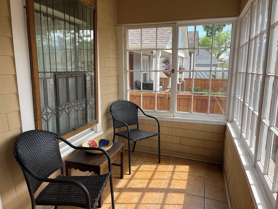 Front porch
