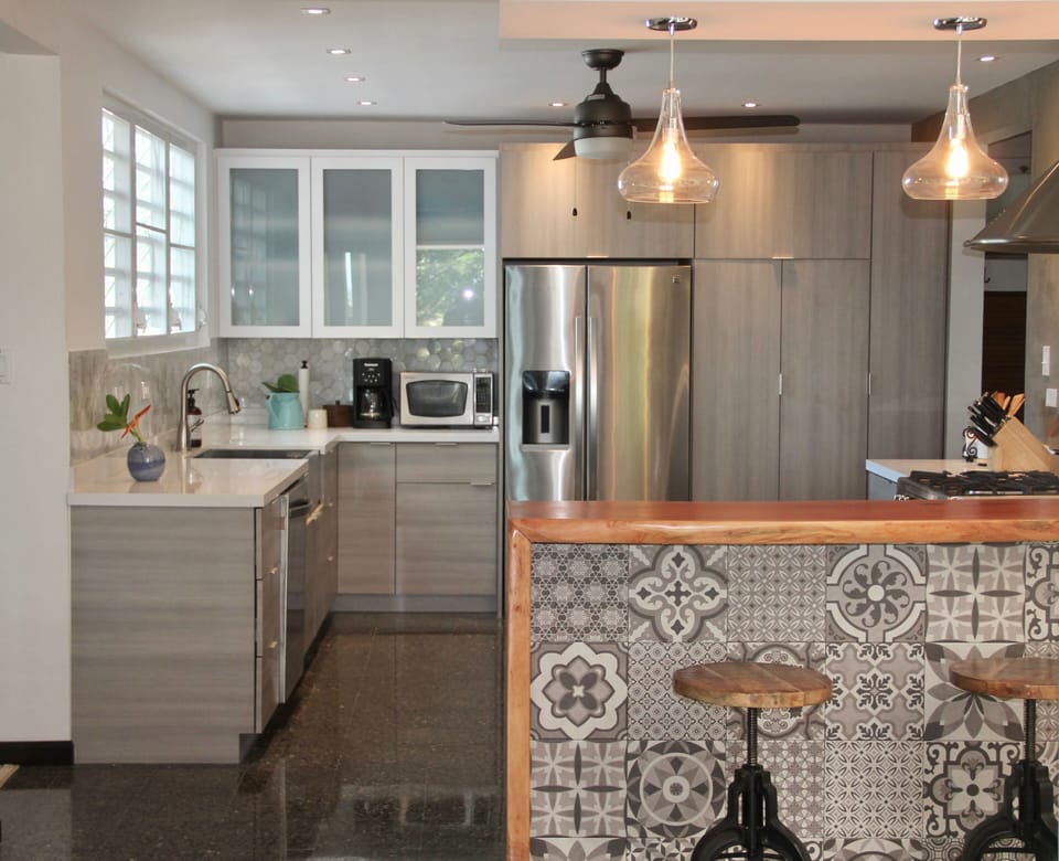 Elegant and Beautiful Kitchen