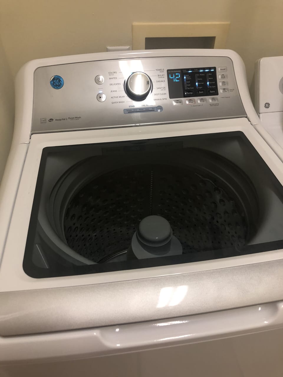 Brand new washer and dryer. Purchased in 2020.
