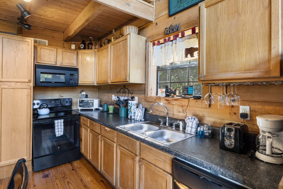 Full Kitchen