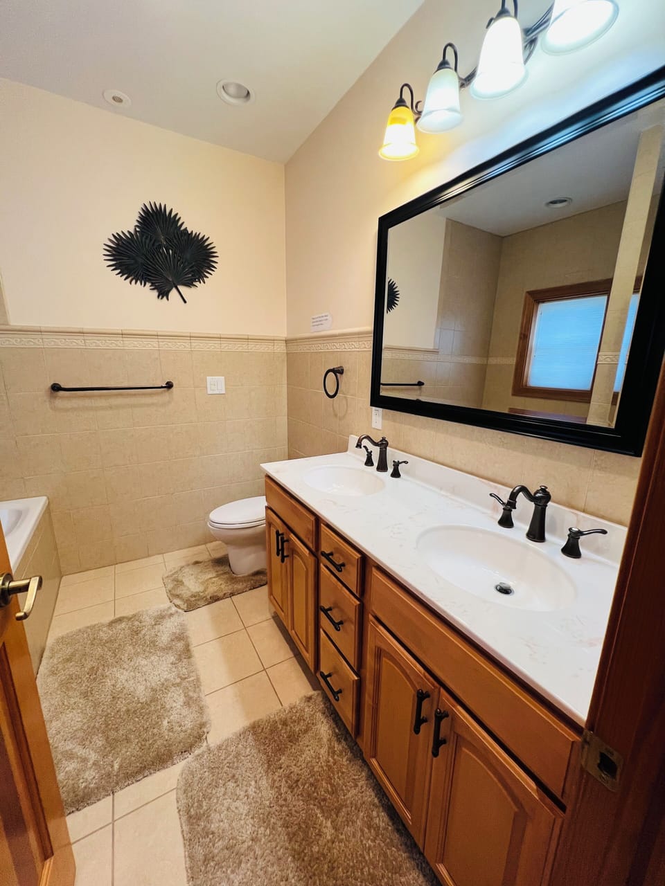 Master bath - 4th floor