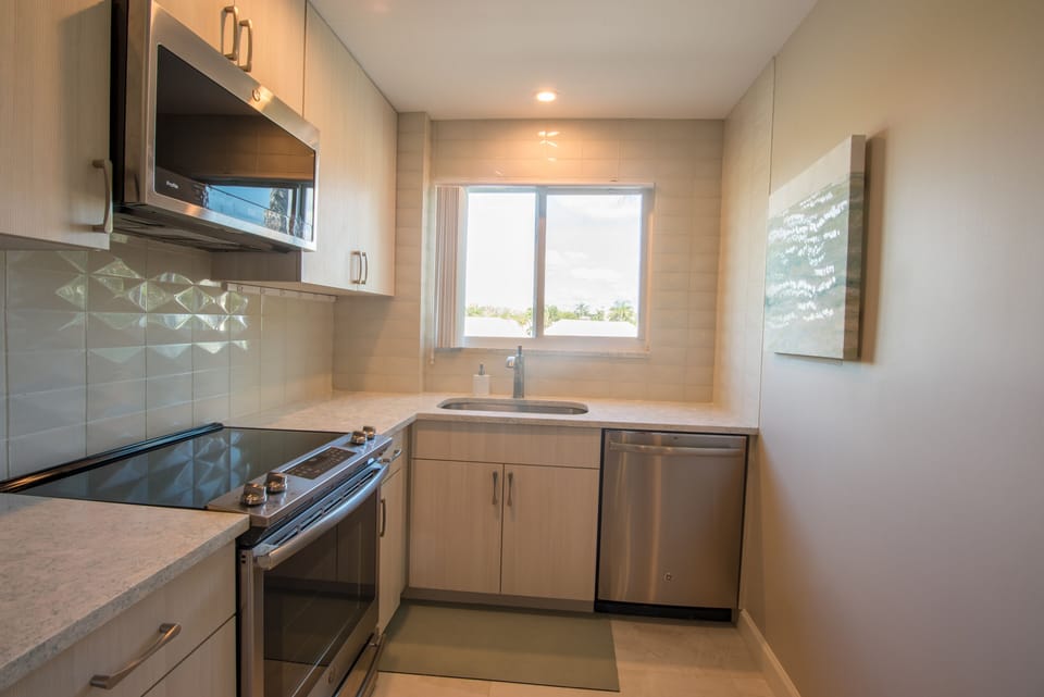 Completely remodeled kitchen with new cabinets, and top of the line appliances