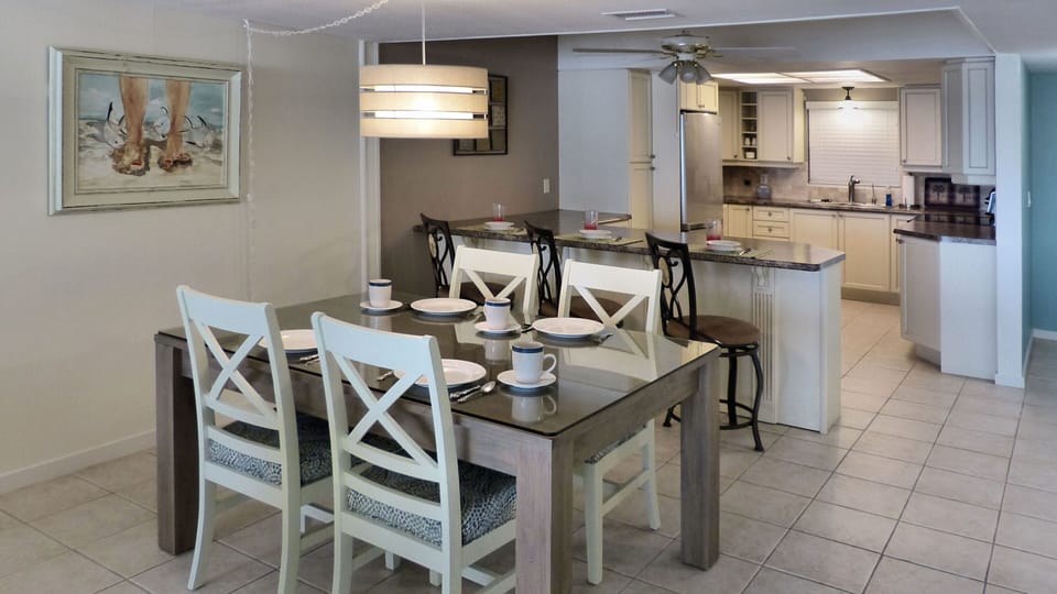 Dining Area/Kitchen