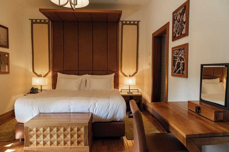 Junior Suite, 1 Double Bed with Sofa bed, River View | Minibar, in-room safe, desk, cribs/infant beds