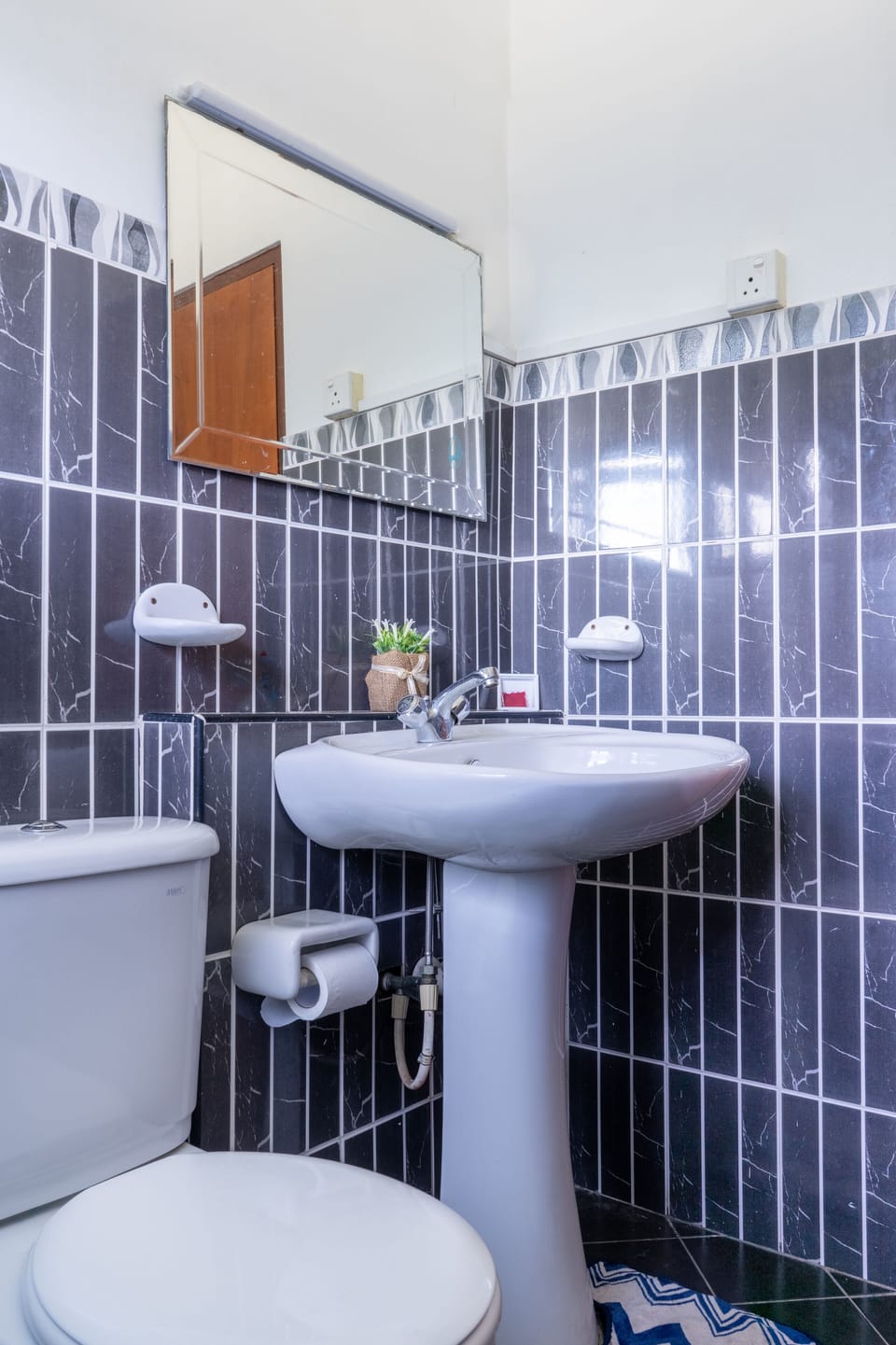 Deluxe Quadruple Room, 1 Bedroom, Balcony, Pool View | Bathroom | Shower, free toiletries, hair dryer, towels