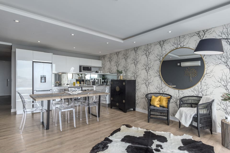 Comfort Apartment, 1 King Bed, Non Smoking | 1 bedroom, desk, iron/ironing board, cribs/infant beds
