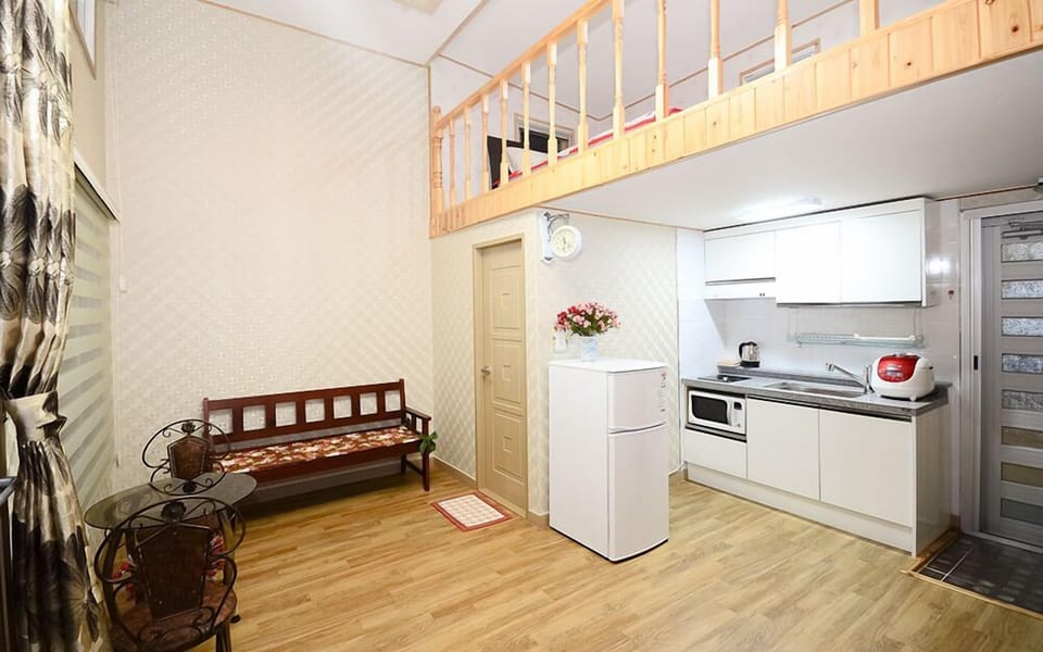Elite Duplex (2 Guest Rates, Extra person Charge on spot - 1-13yr 10,000KRW, 14yr above 20,000KRW pp | Private kitchen | Fridge, microwave, stovetop, electric kettle