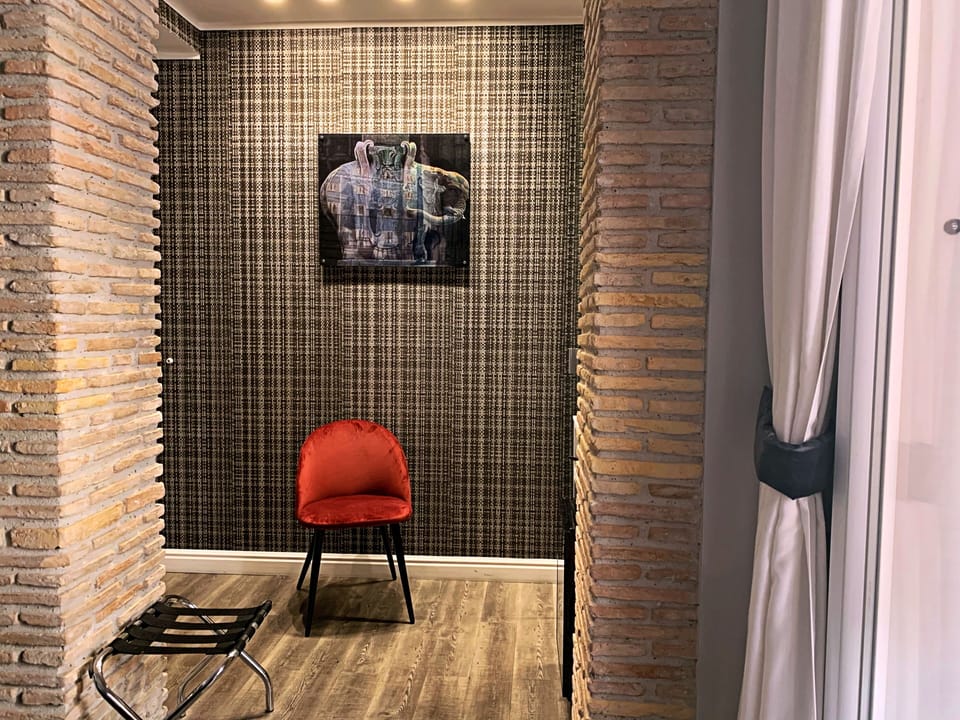Deluxe Double or Twin Room | Free minibar, in-room safe, desk, blackout drapes