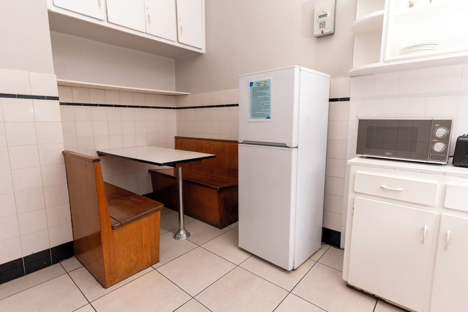 Standard Single Room, Shared Bathroom | Shared kitchen facilities | Fridge, microwave, stovetop, electric kettle