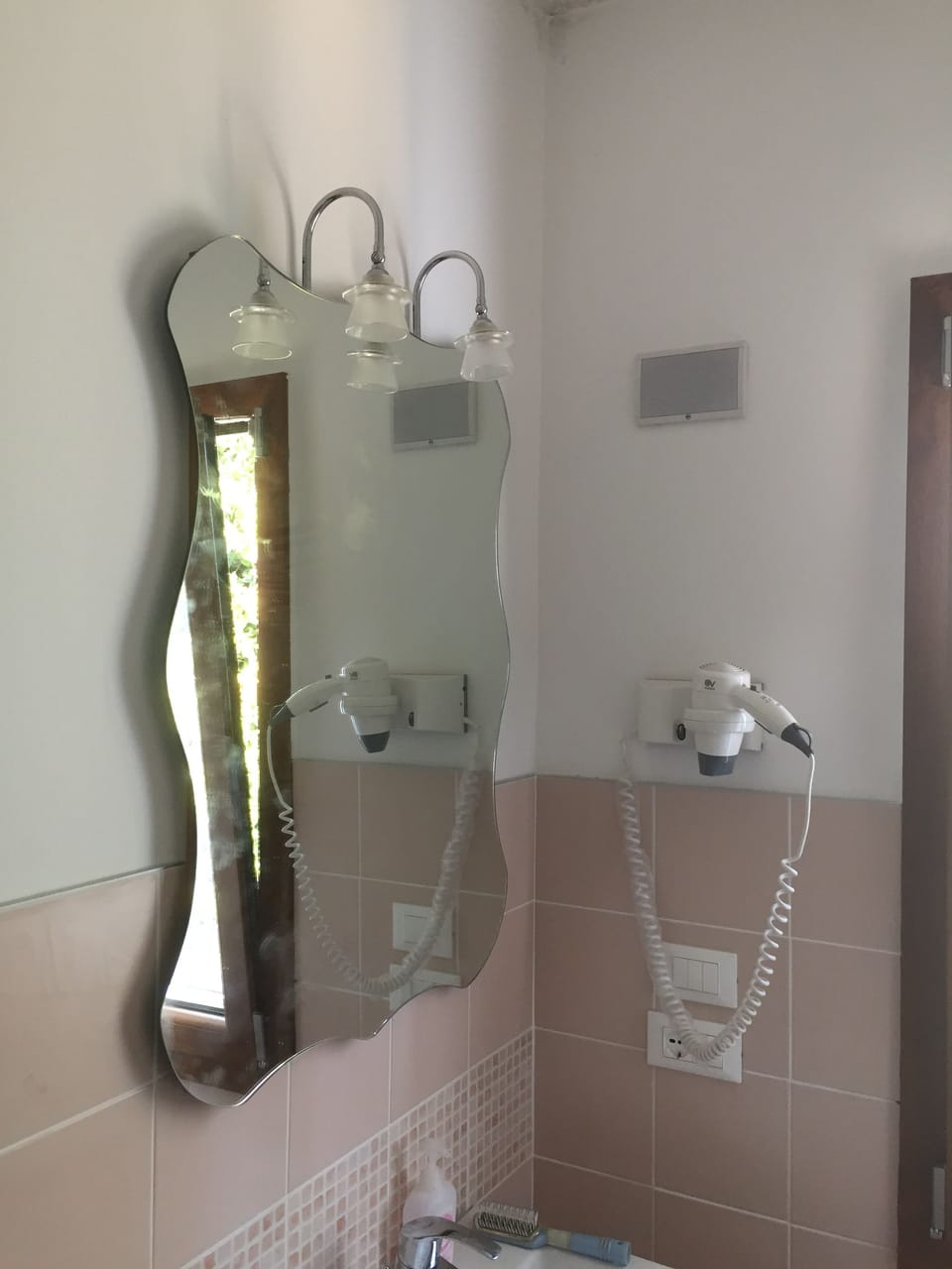 Romantic Double Room, River View | Bathroom | Shower, free toiletries, hair dryer, bidet