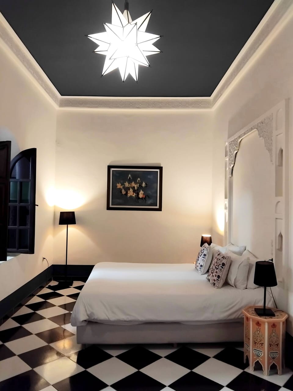 Suite | In-room safe, individually decorated, individually furnished