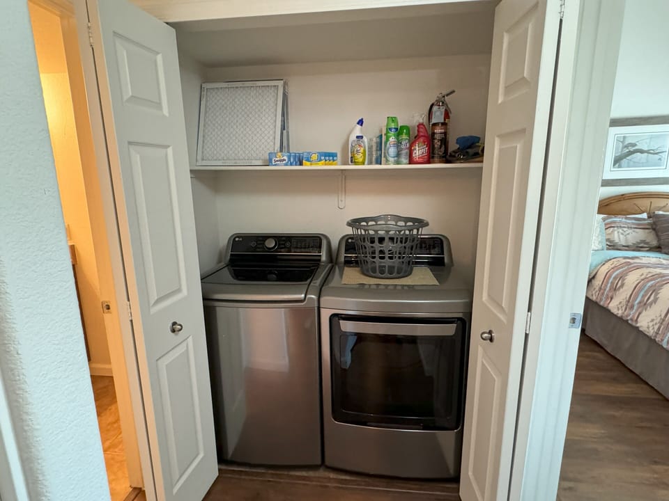 Washer & Dryer