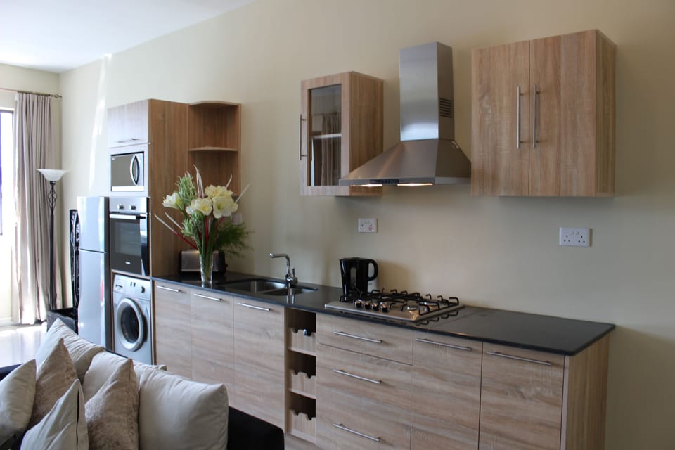 Panoramic Penthouse, 3 Bedrooms, Non Smoking | Private kitchen | Full-size fridge, microwave, oven, stovetop