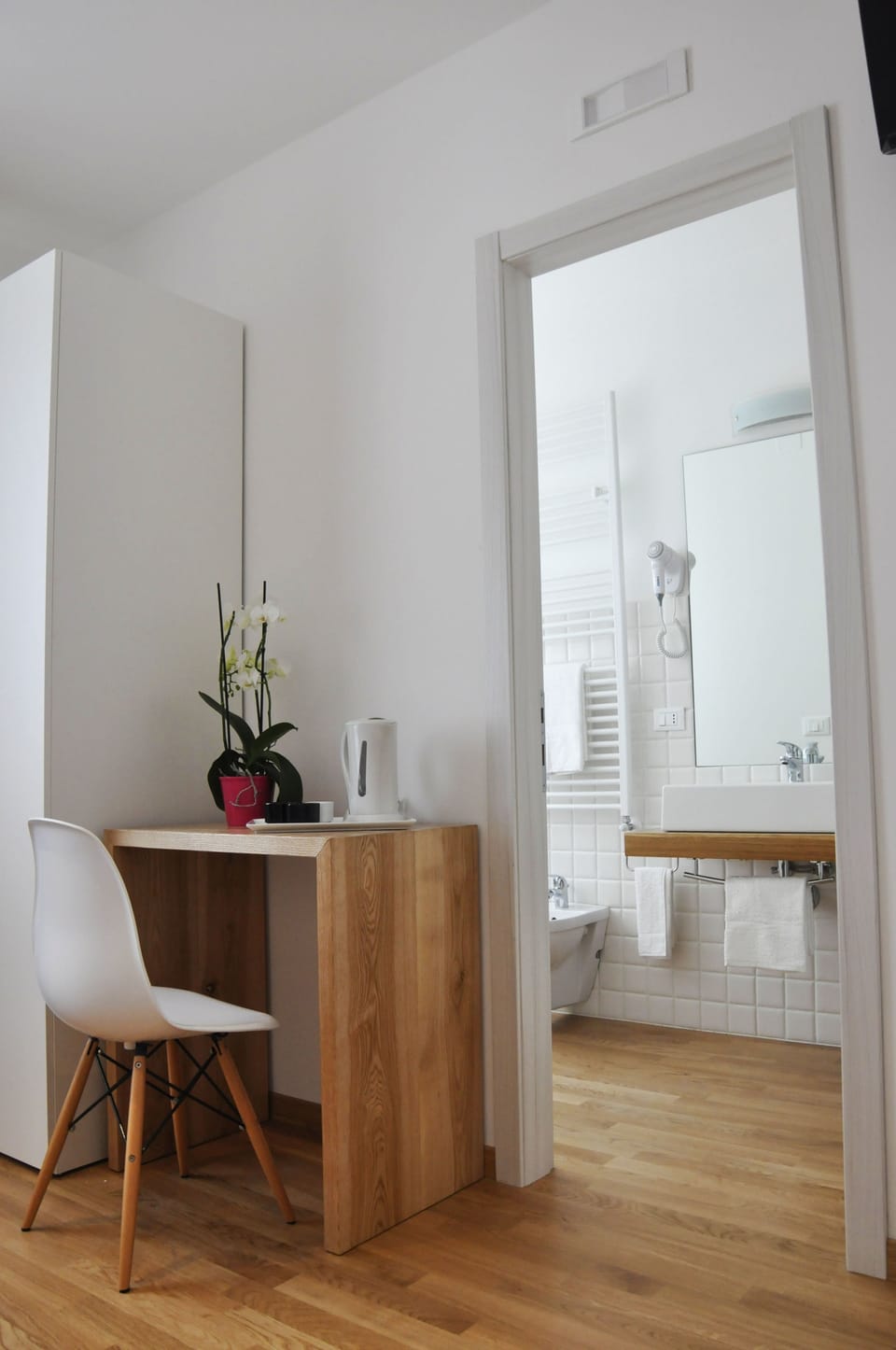 In-room safe, desk, blackout drapes, free WiFi