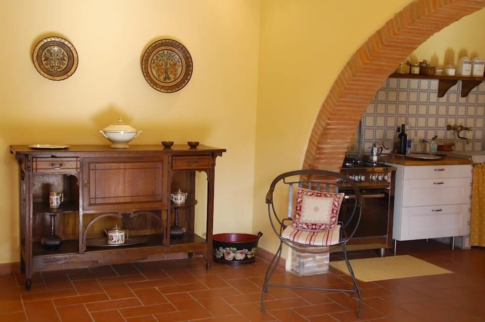 Villa, 5 Bedrooms | Living area | TV