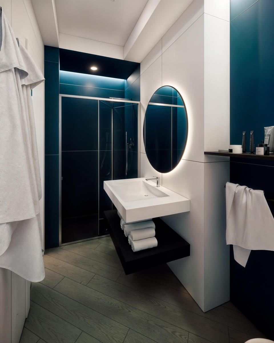 Deluxe Double Room, City View | Bathroom | Shower, free toiletries, hair dryer, bidet