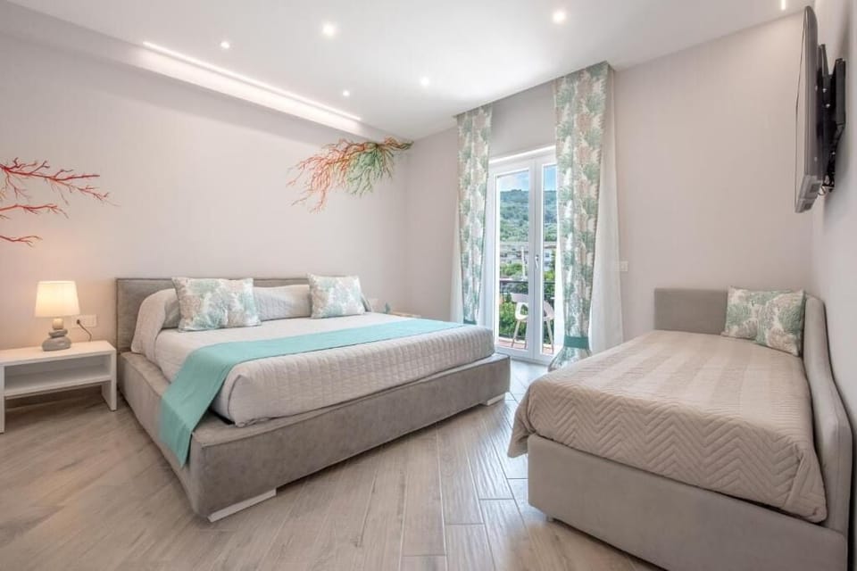 Minibar, in-room safe, desk, soundproofing