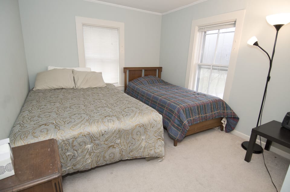 3rd Bedroom with one Queen and one Twin bed