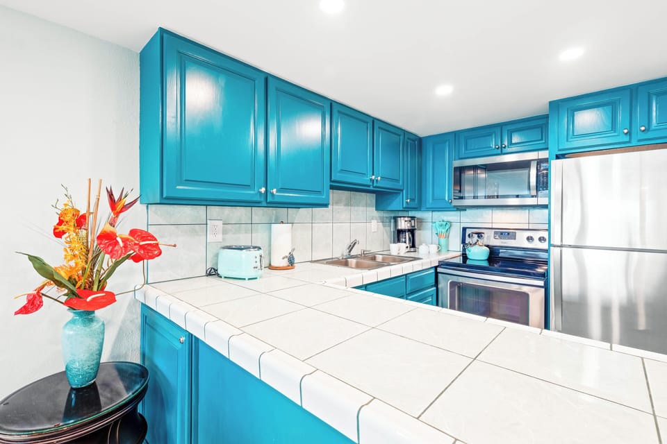 Updated kitchen equipped with all the essentials and new appliances