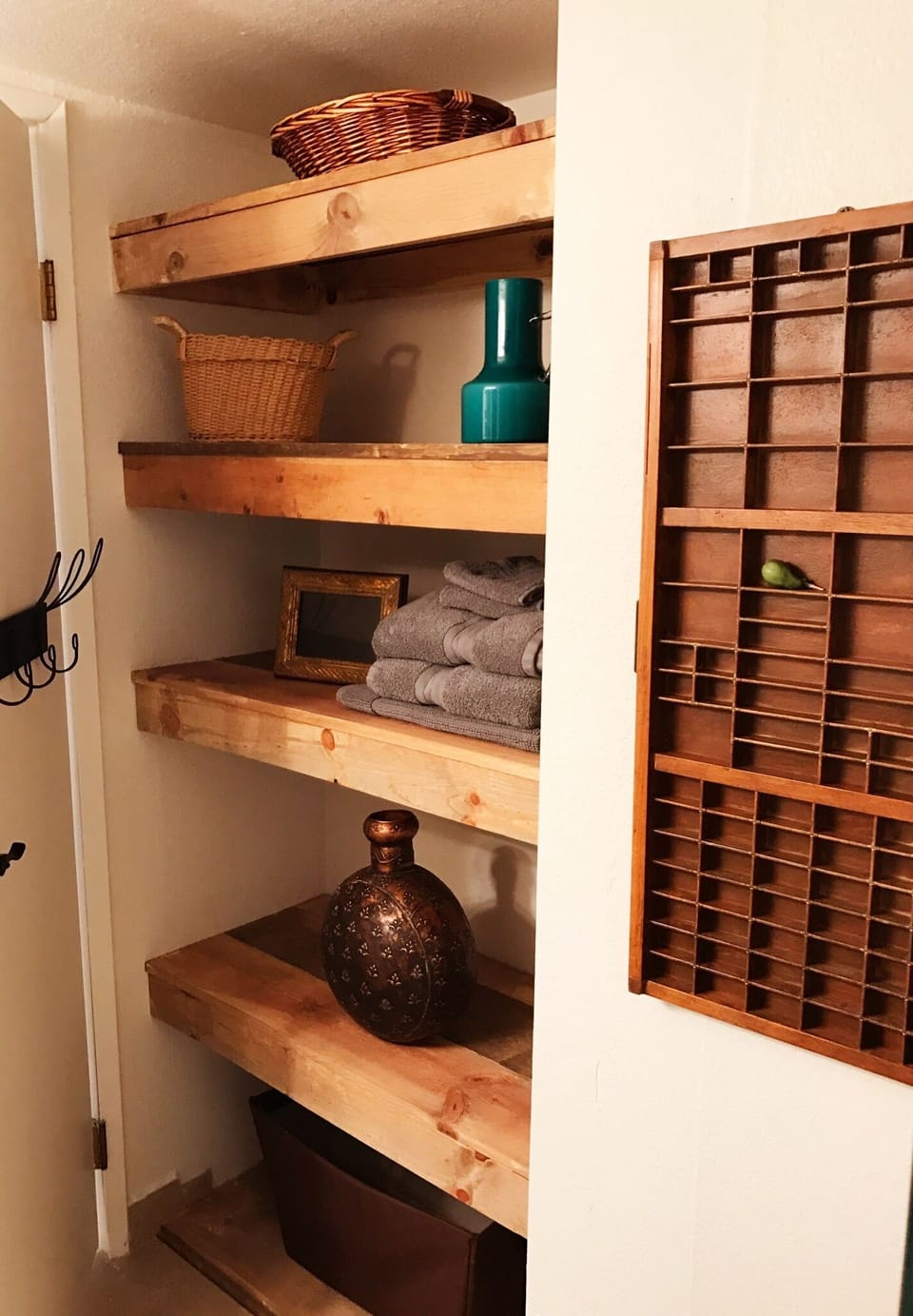 Back bedroom bathroom closet