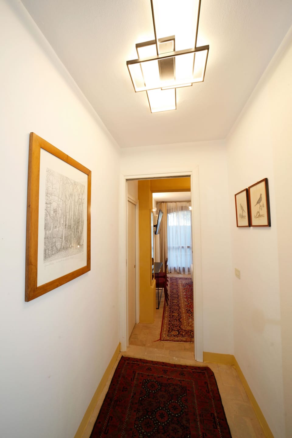Classic Room | Living area | Fireplace