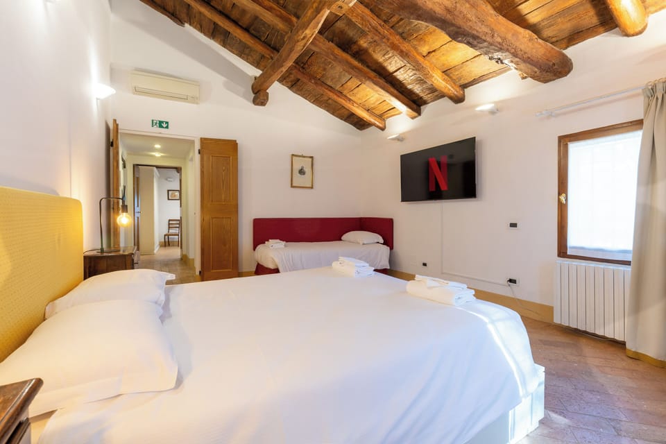 Comfort Suite | Individually furnished, desk, laptop workspace, blackout drapes