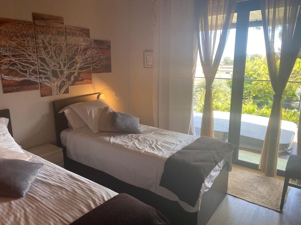 Luxury Double or Twin Room, 1 Bedroom, Non Smoking, Partial Sea View | Premium bedding, individually decorated, individually furnished