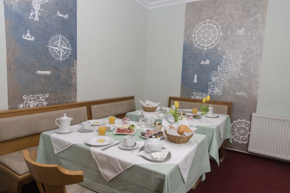 Daily continental breakfast for a fee
