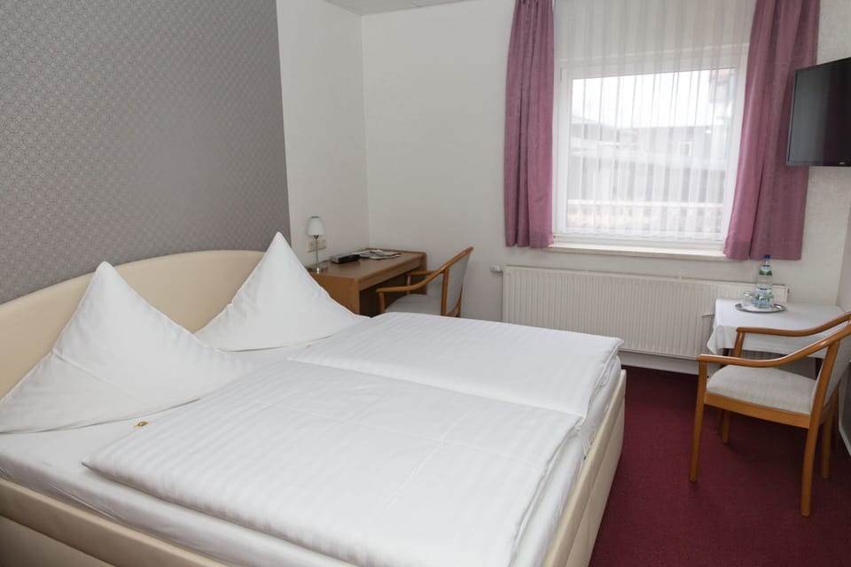 Standard Double Room, Private Bathroom | Room amenity