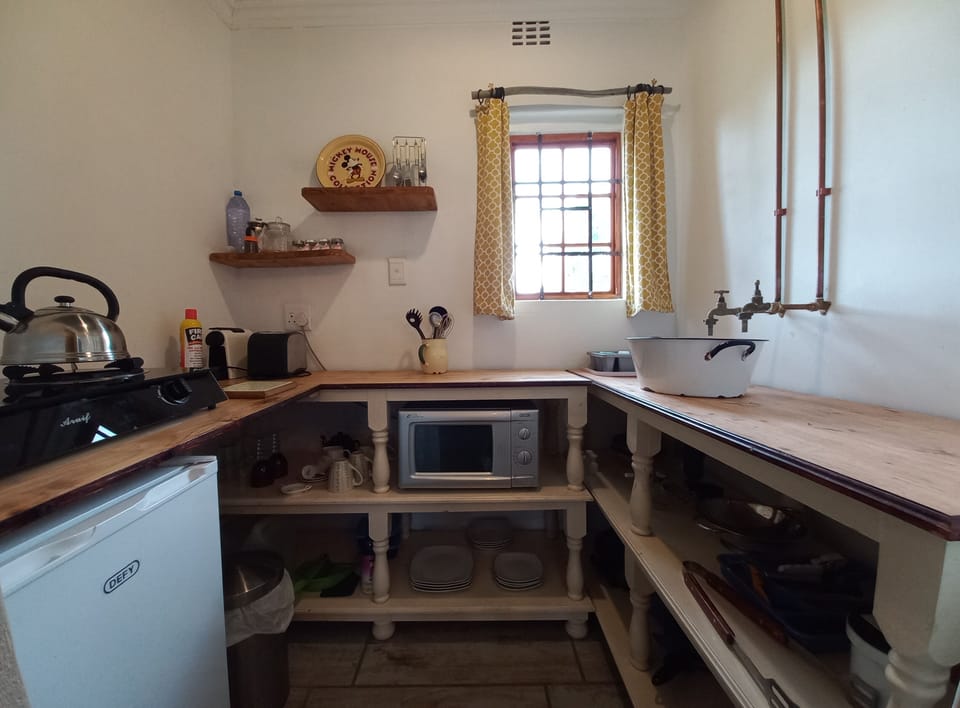 Wakkerst room Villager Self-Catering Suite for 2 | In-room safe, individually decorated, individually furnished, desk