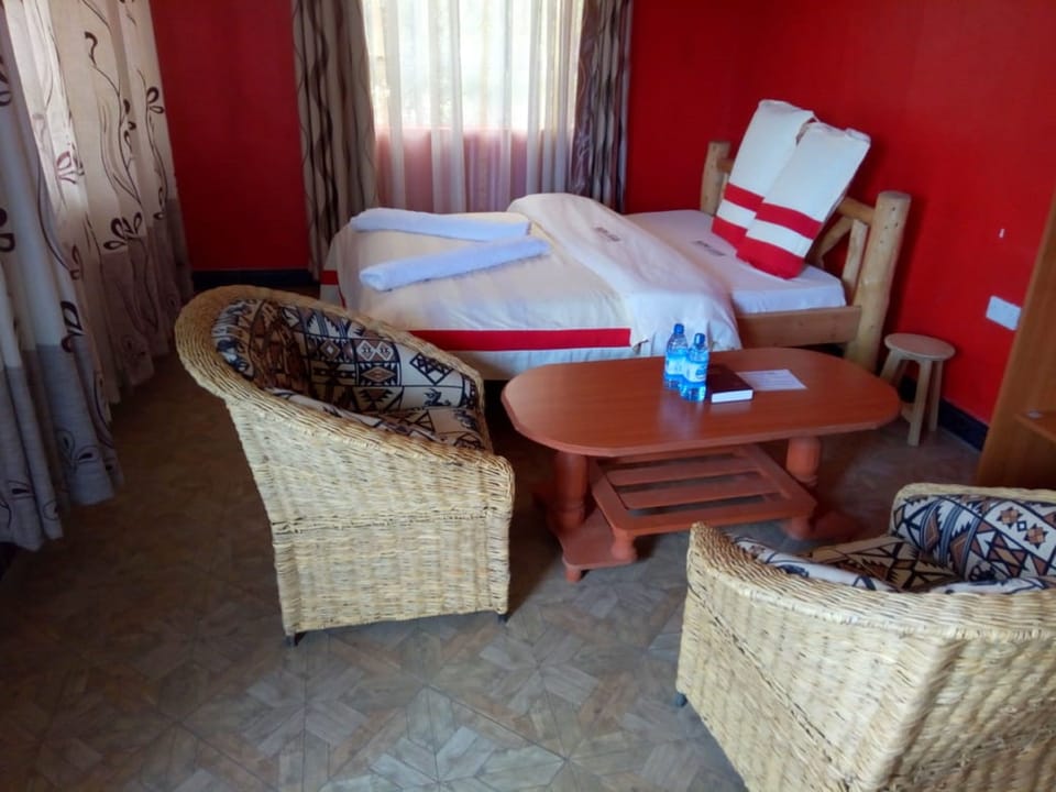 Standard Room | Desk, blackout drapes, cribs/infant beds, free WiFi