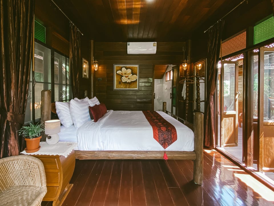 Standard Room | Free minibar items, blackout drapes, free WiFi, bed sheets